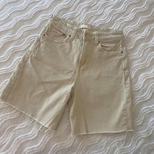 H&M Women's Shorts Beige - BEAUTY BAR